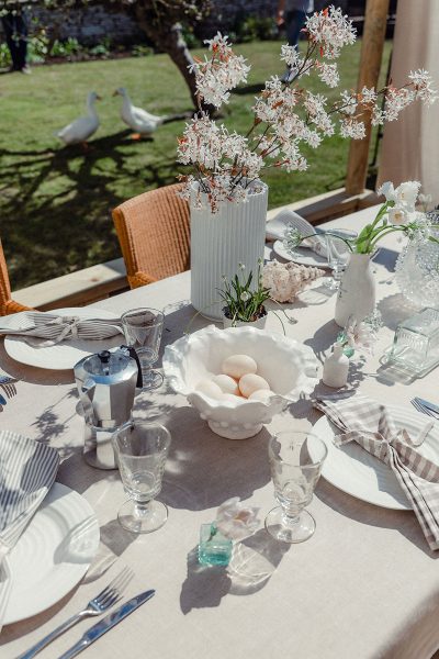 Studio Blackwell Fabric of Summer Neutral Linen Tablecloth and Napkins